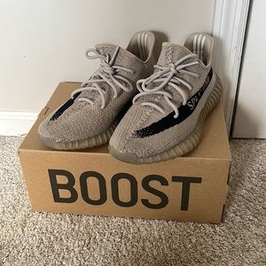 Yeezy 350 V2 Slate